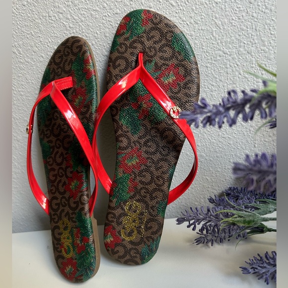 CBG Rose Sandals - Picture 2 of 3